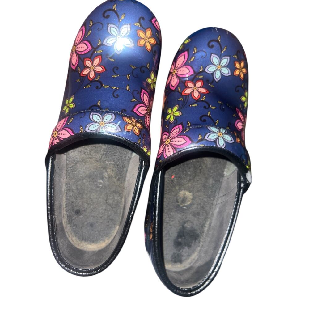 Dansko Wildflower Clog- size 36 (size 6) Comfortable & lightweight - Picture 4 of 5